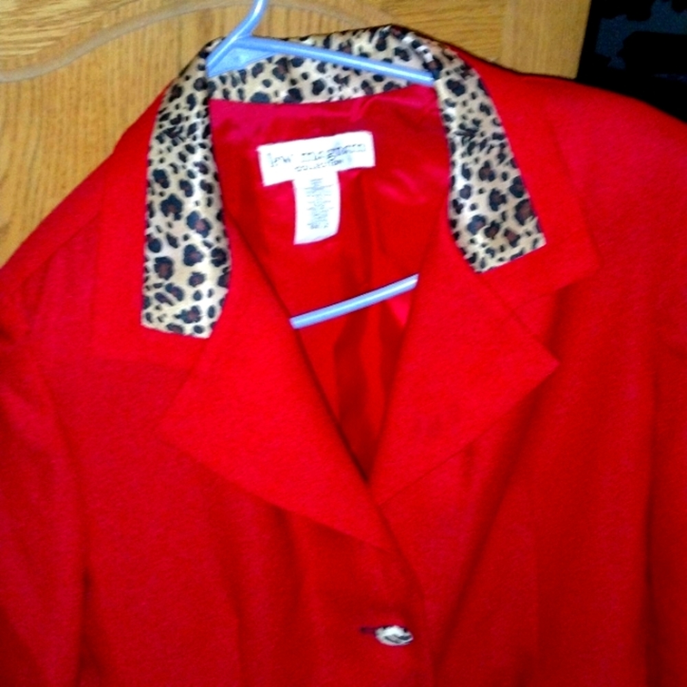 Women's suit
